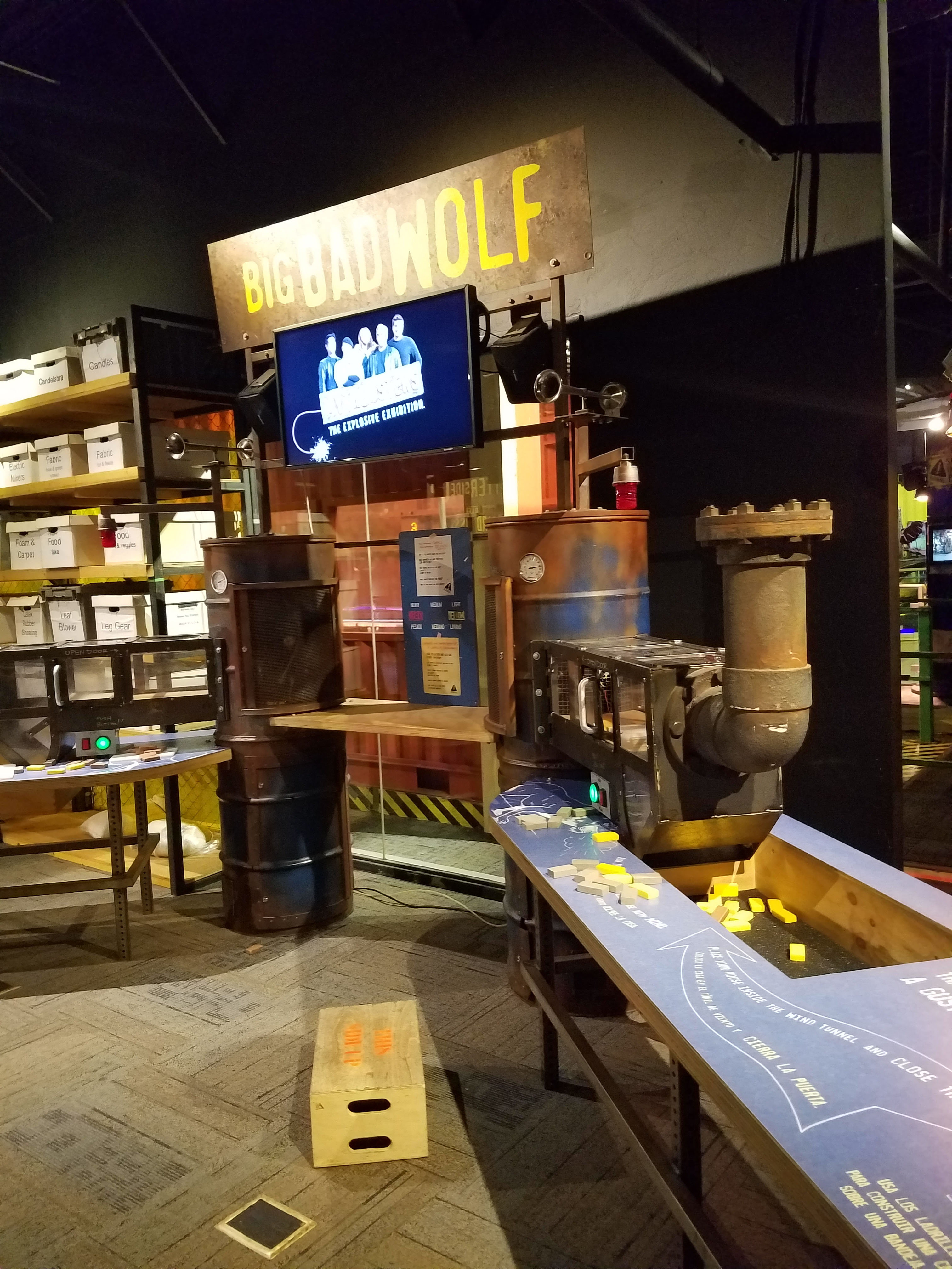 Mythbusters: The Explosive Exhibition 