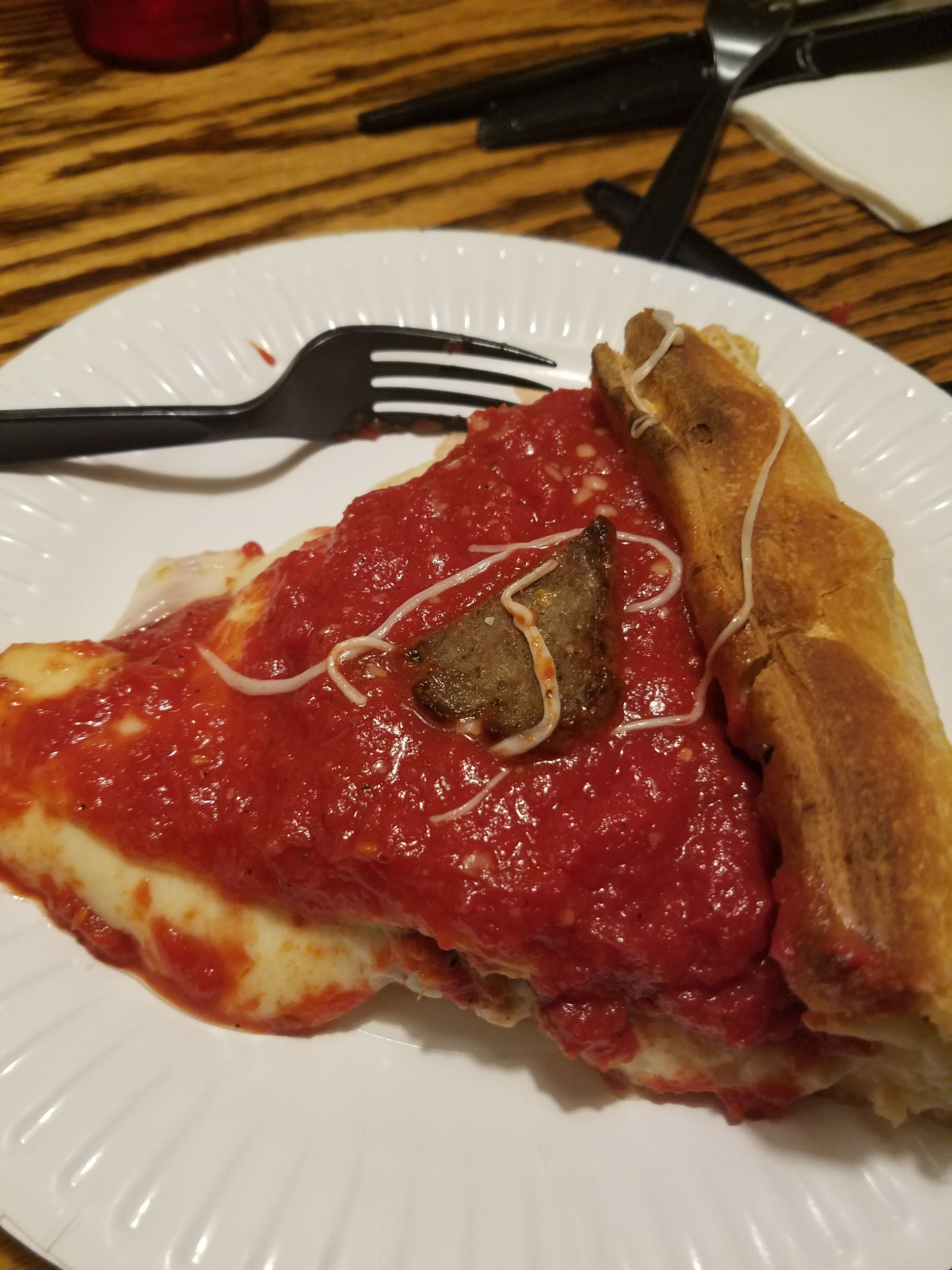 Lefty’s Chicago Pizzeria Review