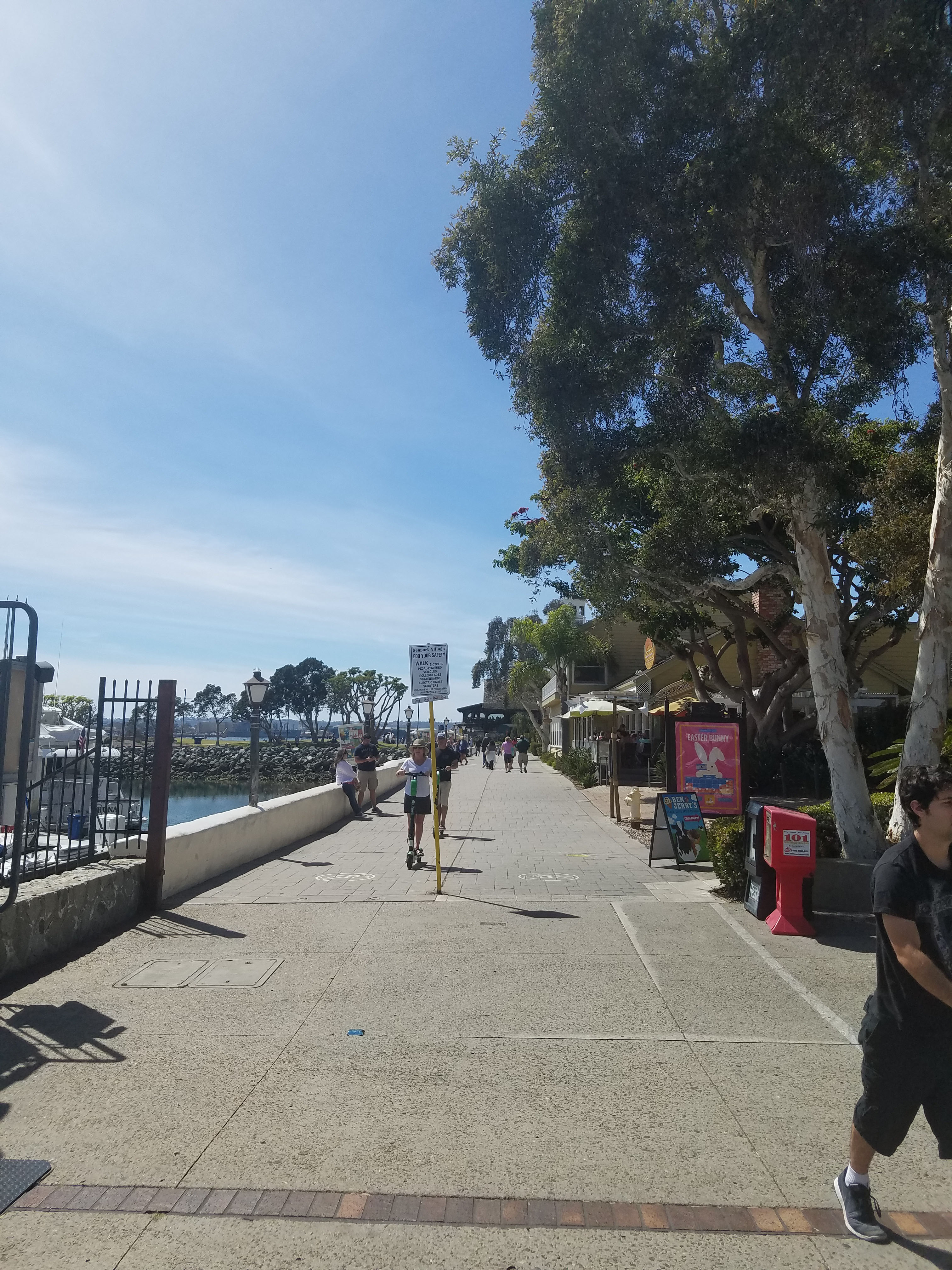 SAN DIEGO - Walking City of San Diego, Seaport Village, California