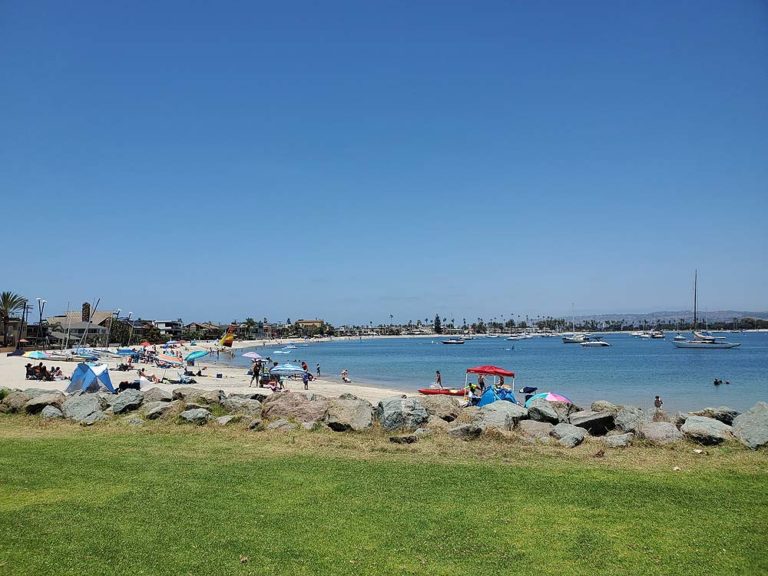 Mission Bay Guide: Mariners Basin, Bonita Cove and Mission Point Park